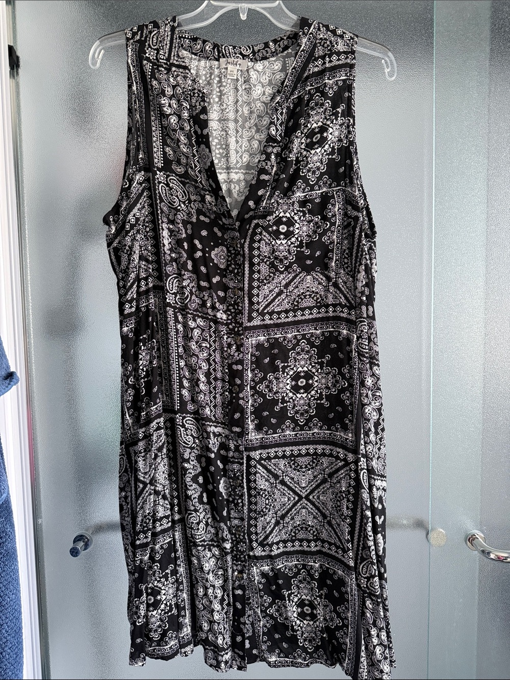 Justify Black & White Bandana-Print Swim Coverup